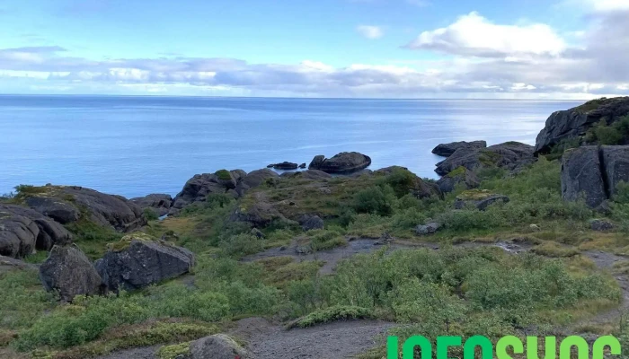 Utsiktspunkt mellom Nusfjord og Nesland 01 - Flakstad