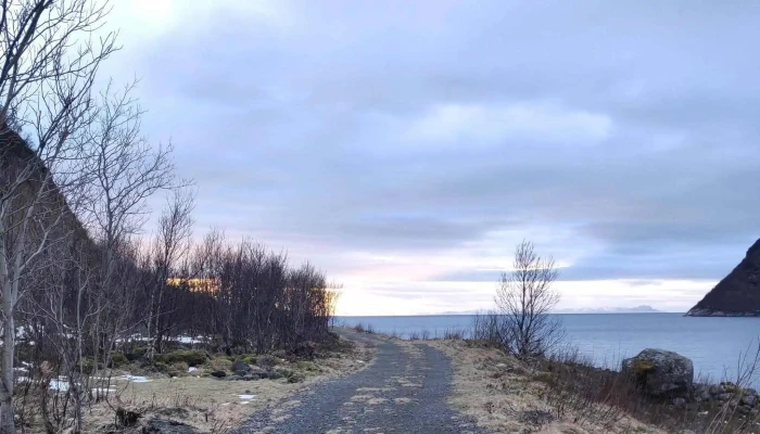 Utsiktspunkt -  Utsiktspunkt - - Gryllefjord