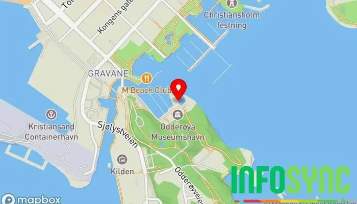 kart over Vakre omgivelser og en fin sitteplass nær sentrum, i nærheten av kajakkklubben. Park i Kristiansand