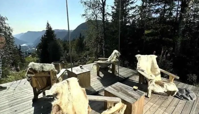 Vidsyn Midjås - Dalen