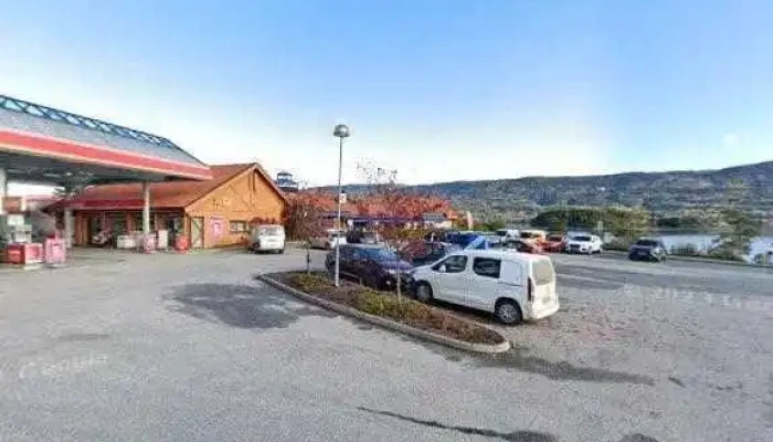Vik Skysstasjon As -  Street View 360deg - Røyse