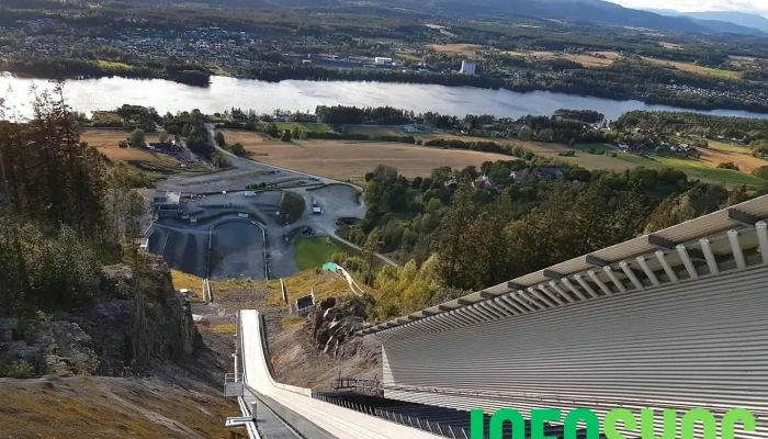 Vikersund - Vikersund