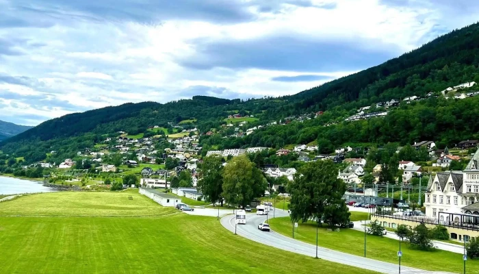 Visit Voss -  Katalog - Vossevangen